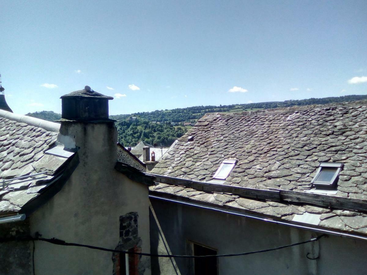 Au 17 Murat (Cantal) Exterior foto